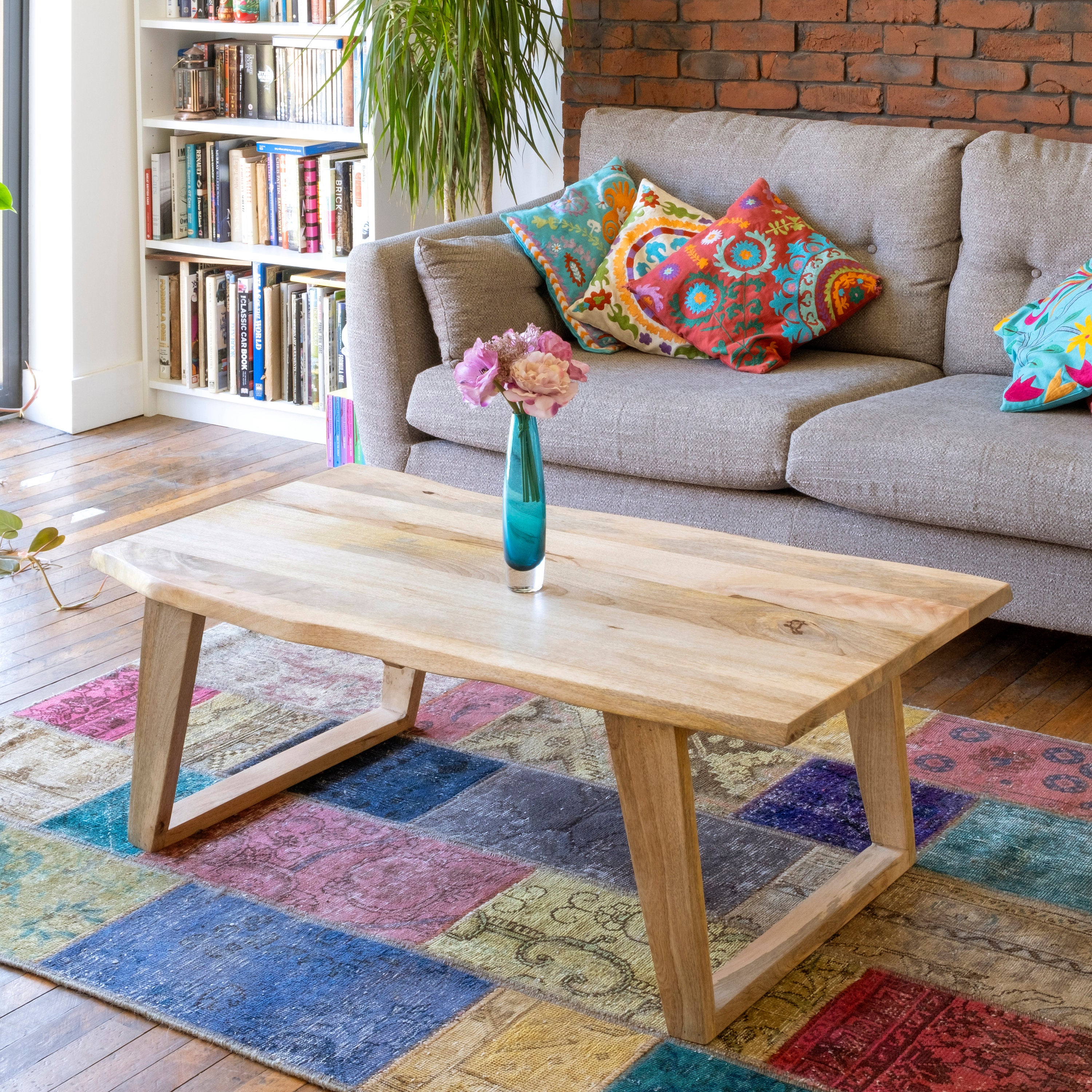 Coffee table Mango wood Raw edge